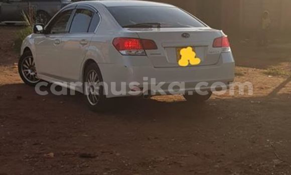 Acheter Occasion Voiture Subaru Legacy Blanc à Harare, Harare Acheter Occasion Voiture Subaru Legacy Blanc à Harare, Harare