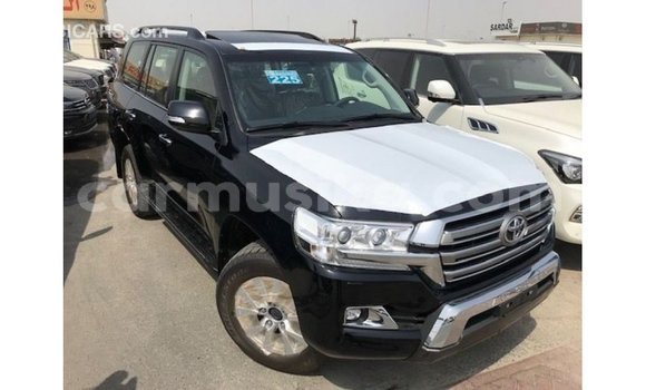 Tenga Imported Toyota Land Cruiser Nhema Mota in Import - Dubai in Harare Tenga Imported Toyota Land Cruiser Nhema Mota in Import - Dubai in Harare