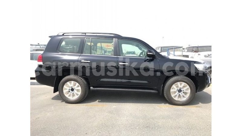 Big with watermark toyota land cruiser harare import dubai 12894