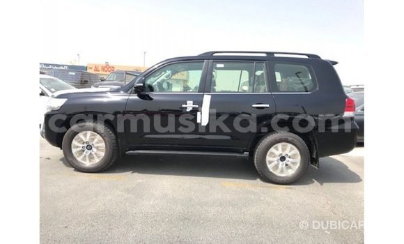 Tenga Imported Toyota Land Cruiser Nhema Mota in Import - Dubai in Harare Tenga Imported Toyota Land Cruiser Nhema Mota in Import - Dubai in Harare