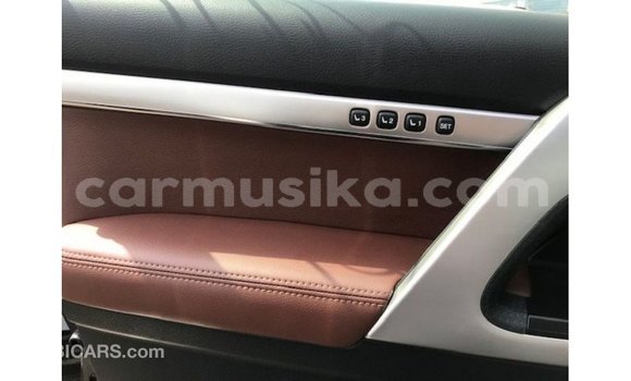 Tenga Imported Toyota Land Cruiser Nhema Mota in Import - Dubai in Harare Tenga Imported Toyota Land Cruiser Nhema Mota in Import - Dubai in Harare