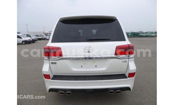 Buy Import Toyota Land Cruiser White Car in Import - Dubai in Harare Buy Import Toyota Land Cruiser White Car in Import - Dubai in Harare