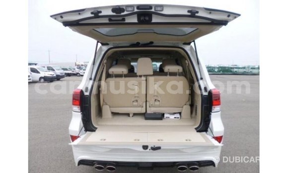 Buy Import Toyota Land Cruiser White Car in Import - Dubai in Harare Buy Import Toyota Land Cruiser White Car in Import - Dubai in Harare