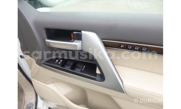 Buy Import Toyota Land Cruiser White Car in Import - Dubai in Harare Buy Import Toyota Land Cruiser White Car in Import - Dubai in Harare