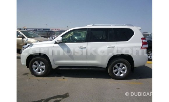 Buy Import Toyota Prado White Car in Import - Dubai in Harare Buy Import Toyota Prado White Car in Import - Dubai in Harare