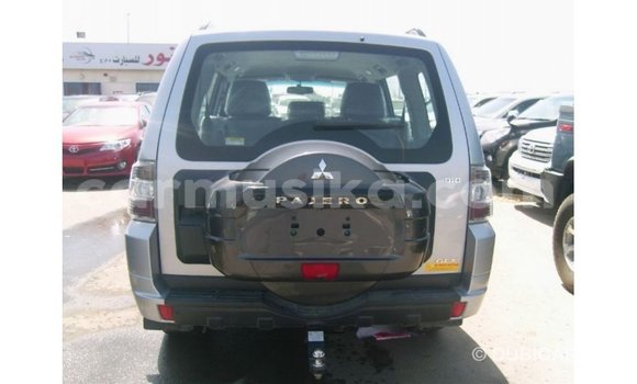 Tenga Imported Mitsubishi Pajero Zvimwe Mota in Import - Dubai in Harare Tenga Imported Mitsubishi Pajero Zvimwe Mota in Import - Dubai in Harare