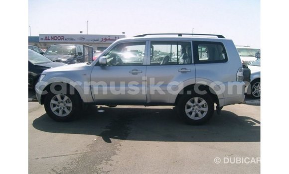 Tenga Imported Mitsubishi Pajero Zvimwe Mota in Import - Dubai in Harare Tenga Imported Mitsubishi Pajero Zvimwe Mota in Import - Dubai in Harare