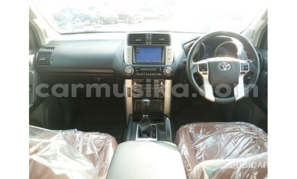 Nunua Imported Toyota Prado Nyeusi Gari ndani ya Import - Dubai nchini Harare Nunua Imported Toyota Prado Nyeusi Gari ndani ya Import - Dubai nchini Harare