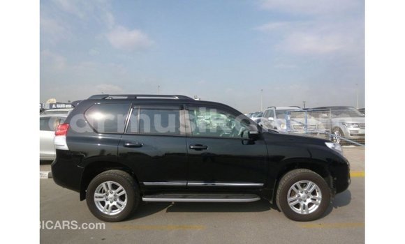 Nunua Imported Toyota Prado Nyeusi Gari ndani ya Import - Dubai nchini Harare Nunua Imported Toyota Prado Nyeusi Gari ndani ya Import - Dubai nchini Harare