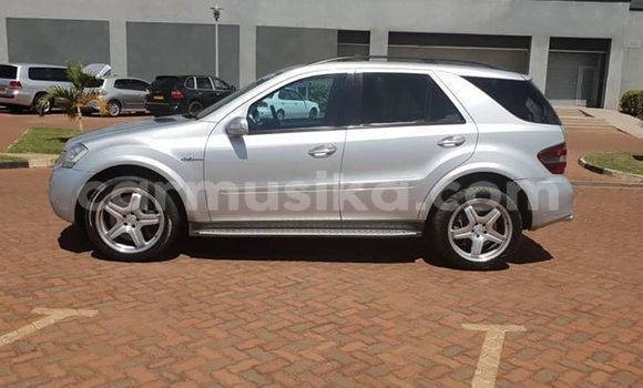 Acheter Occasion Voiture Mercedes‒Benz ML–Class Gris à Harare, Harare Acheter Occasion Voiture Mercedes‒Benz ML–Class Gris à Harare, Harare