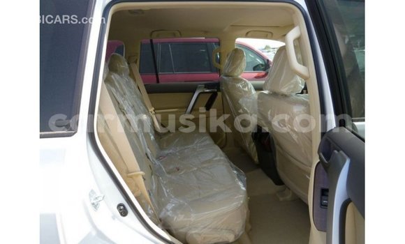 Tenga Imported Toyota Prado Chena Mota in Import - Dubai in Harare Tenga Imported Toyota Prado Chena Mota in Import - Dubai in Harare