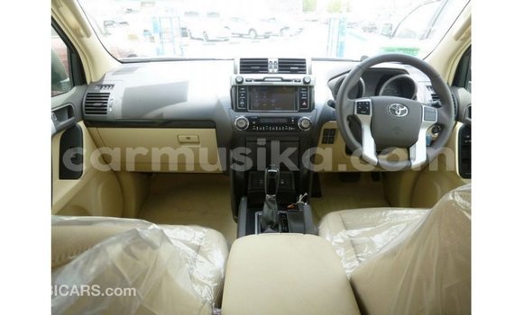 Tenga Imported Toyota Prado Bhurawuni Mota in Import - Dubai in Harare Tenga Imported Toyota Prado Bhurawuni Mota in Import - Dubai in Harare
