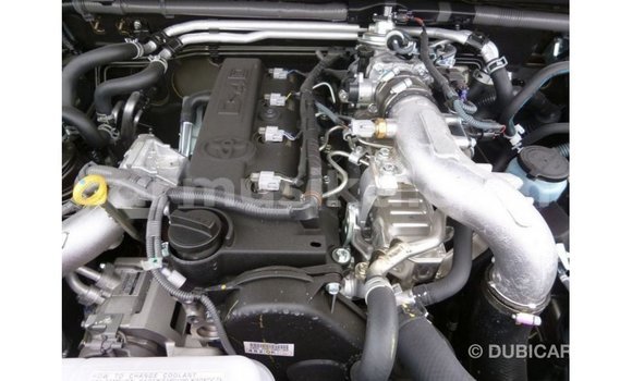 Tenga Imported Toyota Prado Bhurawuni Mota in Import - Dubai in Harare Tenga Imported Toyota Prado Bhurawuni Mota in Import - Dubai in Harare