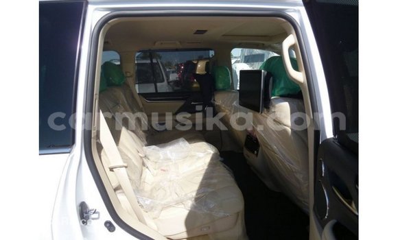 Nunua Imported Lexus LX Nyeupe Gari ndani ya Import - Dubai nchini Harare Nunua Imported Lexus LX Nyeupe Gari ndani ya Import - Dubai nchini Harare