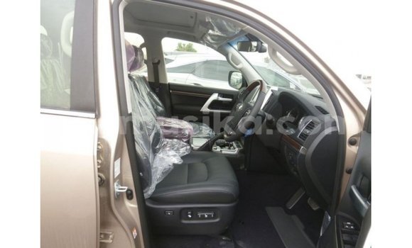Tenga Imported Toyota Land Cruiser Zvimwe Mota in Import - Dubai in Harare Tenga Imported Toyota Land Cruiser Zvimwe Mota in Import - Dubai in Harare