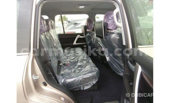 Tenga Imported Toyota Land Cruiser Zvimwe Mota in Import - Dubai in Harare Tenga Imported Toyota Land Cruiser Zvimwe Mota in Import - Dubai in Harare