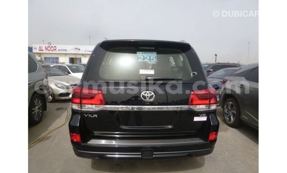 Tenga Imported Toyota Land Cruiser Nhema Mota in Import - Dubai in Harare Tenga Imported Toyota Land Cruiser Nhema Mota in Import - Dubai in Harare