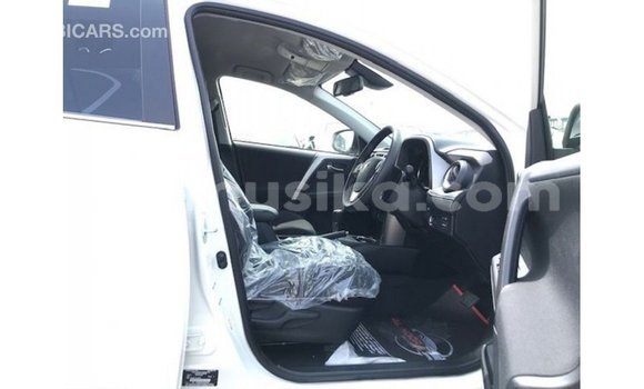 Tenga Imported Toyota HiAce Chena Rori in Import - Dubai in Harare Tenga Imported Toyota HiAce Chena Rori in Import - Dubai in Harare