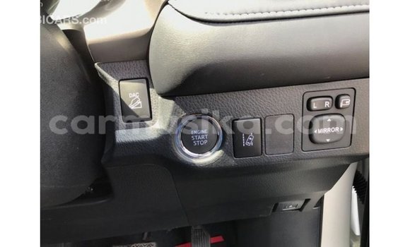 Tenga Imported Toyota HiAce Chena Rori in Import - Dubai in Harare Tenga Imported Toyota HiAce Chena Rori in Import - Dubai in Harare