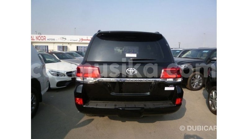 Big with watermark toyota land cruiser harare import dubai 12933