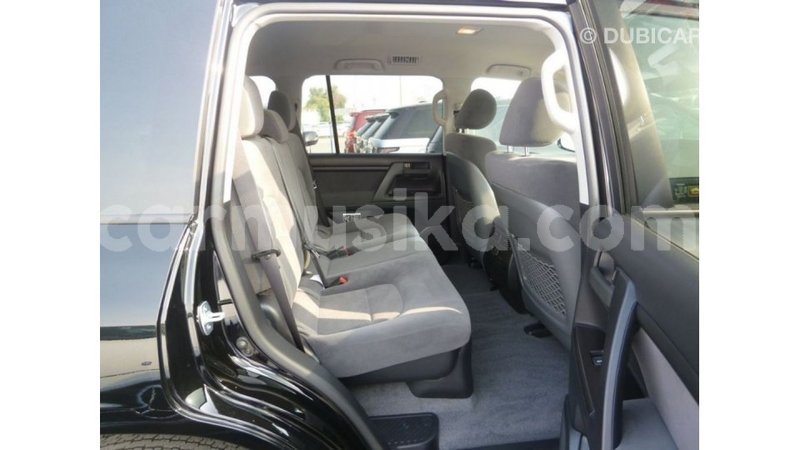 Big with watermark toyota land cruiser harare import dubai 12933