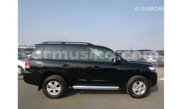 Nunua Imported Toyota Land Cruiser Nyeusi Gari ndani ya Import - Dubai nchini Harare Nunua Imported Toyota Land Cruiser Nyeusi Gari ndani ya Import - Dubai nchini Harare