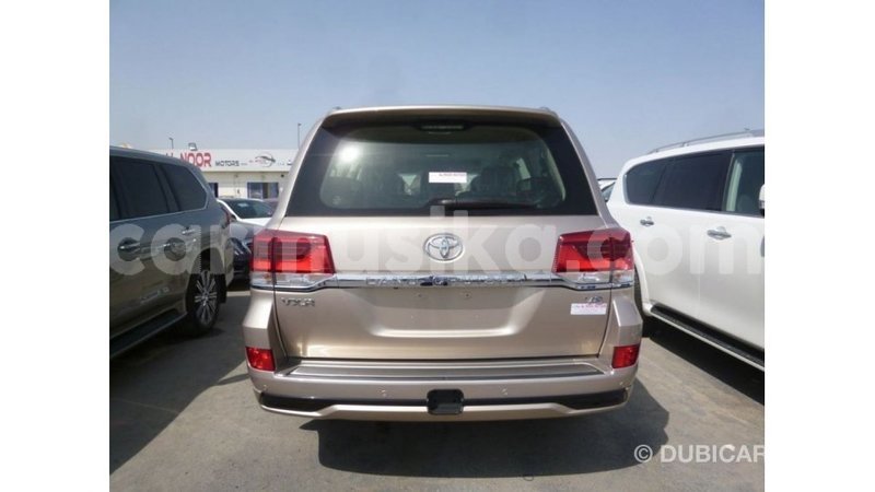 Big with watermark toyota land cruiser harare import dubai 12934