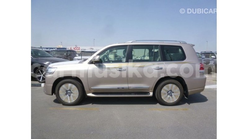 Big with watermark toyota land cruiser harare import dubai 12934