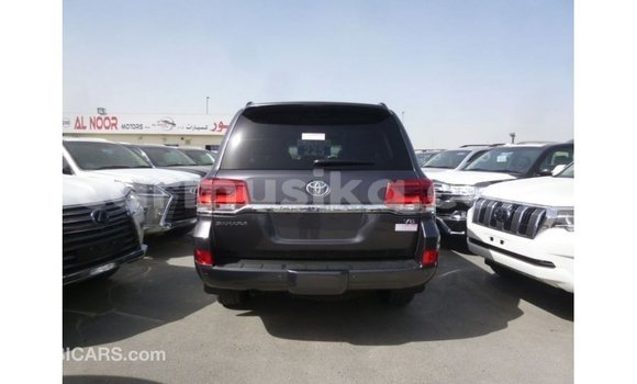 Tenga Imported Toyota Land Cruiser Zvimwe Mota in Import - Dubai in Harare Tenga Imported Toyota Land Cruiser Zvimwe Mota in Import - Dubai in Harare