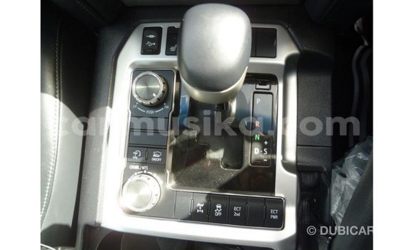 Tenga Imported Toyota Land Cruiser Zvimwe Mota in Import - Dubai in Harare Tenga Imported Toyota Land Cruiser Zvimwe Mota in Import - Dubai in Harare