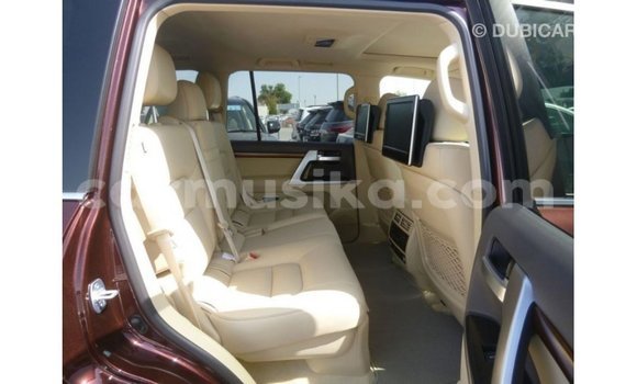 Tenga Imported Toyota Land Cruiser Bhurawuni Mota in Import - Dubai in Harare Tenga Imported Toyota Land Cruiser Bhurawuni Mota in Import - Dubai in Harare