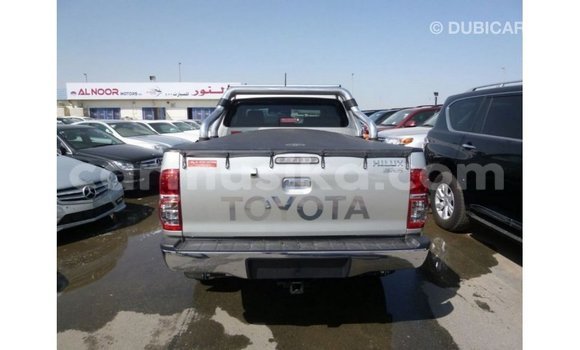 Nunua Imported Toyota Hilux Nyingine Gari ndani ya Import - Dubai nchini Harare Nunua Imported Toyota Hilux Nyingine Gari ndani ya Import - Dubai nchini Harare