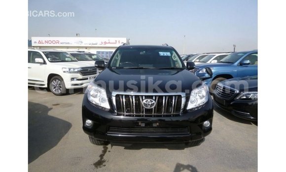 Nunua Imported Toyota Prado Nyeusi Gari ndani ya Import - Dubai nchini Harare Nunua Imported Toyota Prado Nyeusi Gari ndani ya Import - Dubai nchini Harare