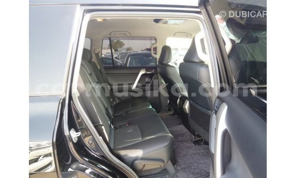 Nunua Imported Toyota Prado Nyeusi Gari ndani ya Import - Dubai nchini Harare Nunua Imported Toyota Prado Nyeusi Gari ndani ya Import - Dubai nchini Harare