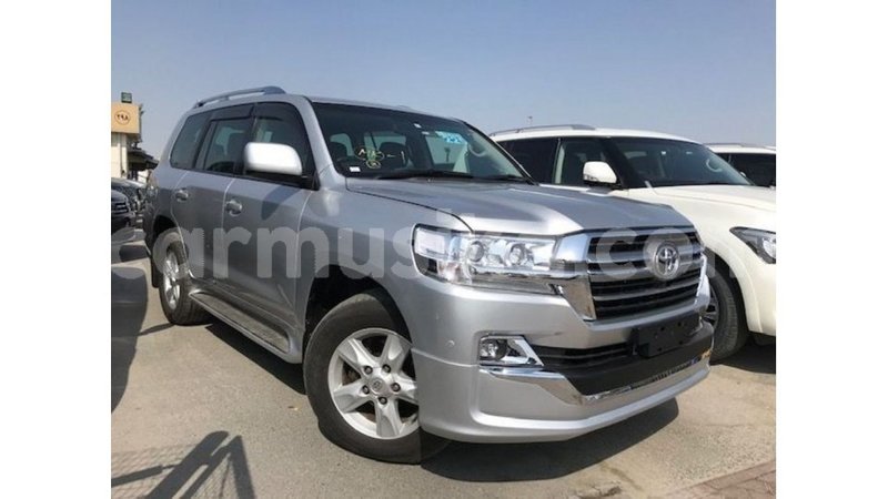 Big with watermark toyota land cruiser harare import dubai 12946