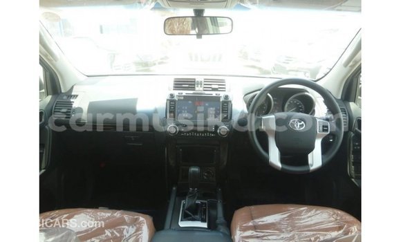 Nunua Imported Toyota Prado Nyeusi Gari ndani ya Import - Dubai nchini Harare Nunua Imported Toyota Prado Nyeusi Gari ndani ya Import - Dubai nchini Harare