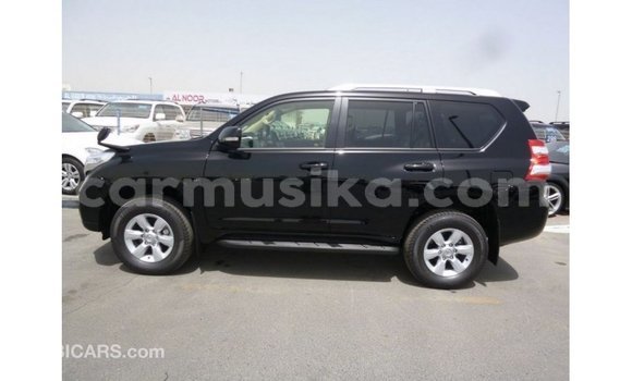 Nunua Imported Toyota Prado Nyeusi Gari ndani ya Import - Dubai nchini Harare Nunua Imported Toyota Prado Nyeusi Gari ndani ya Import - Dubai nchini Harare