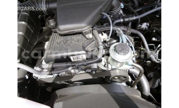 Nunua Imported Toyota Prado Nyeusi Gari ndani ya Import - Dubai nchini Harare Nunua Imported Toyota Prado Nyeusi Gari ndani ya Import - Dubai nchini Harare