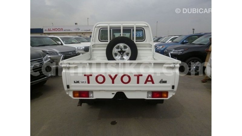 Big with watermark toyota land cruiser harare import dubai 12950