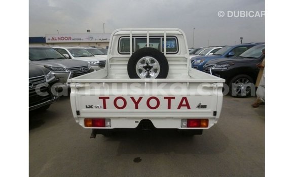 Buy Import Toyota Land Cruiser White Car in Import - Dubai in Harare Buy Import Toyota Land Cruiser White Car in Import - Dubai in Harare