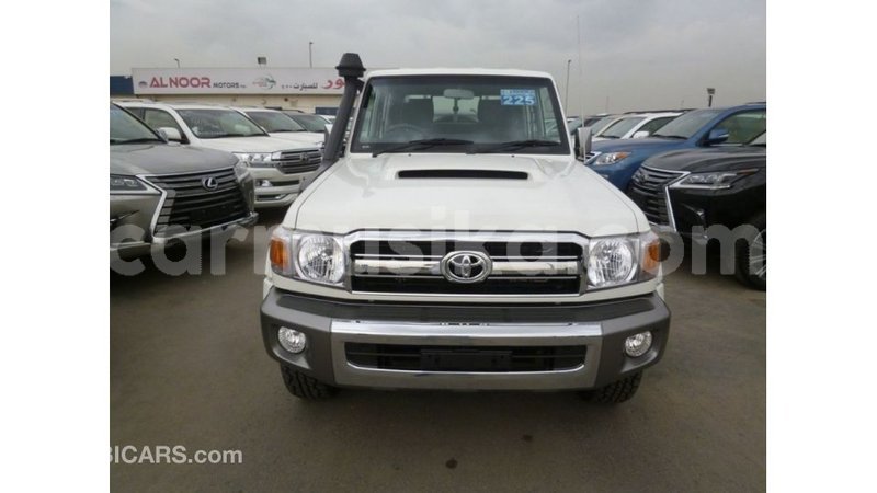 Big with watermark toyota land cruiser harare import dubai 12950