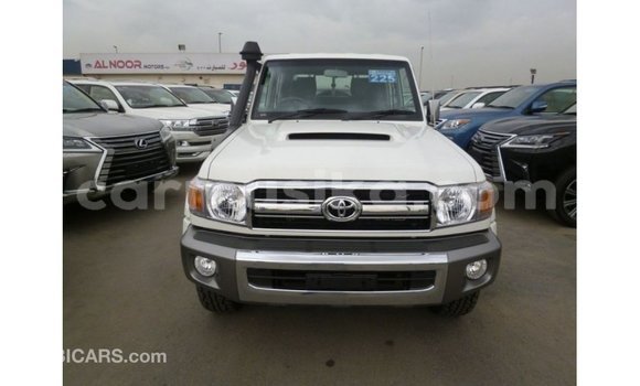 Buy Import Toyota Land Cruiser White Car in Import - Dubai in Harare Buy Import Toyota Land Cruiser White Car in Import - Dubai in Harare