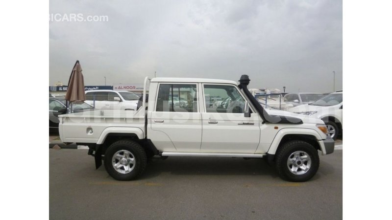 Big with watermark toyota land cruiser harare import dubai 12950