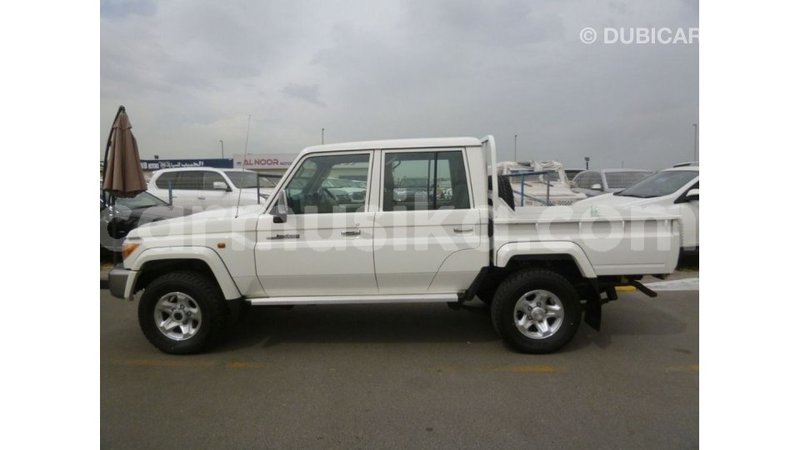 Big with watermark toyota land cruiser harare import dubai 12950