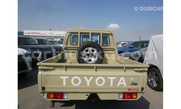 Buy Import Toyota Land Cruiser Beige Car in Import - Dubai in Harare Buy Import Toyota Land Cruiser Beige Car in Import - Dubai in Harare