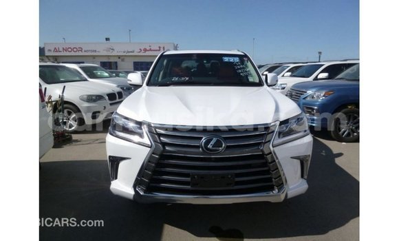 Tenga Imported Lexus LX Chena Mota in Import - Dubai in Harare Tenga Imported Lexus LX Chena Mota in Import - Dubai in Harare