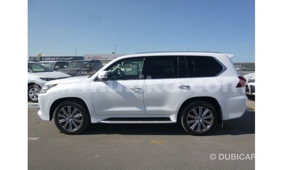 Tenga Imported Lexus LX Chena Mota in Import - Dubai in Harare Tenga Imported Lexus LX Chena Mota in Import - Dubai in Harare