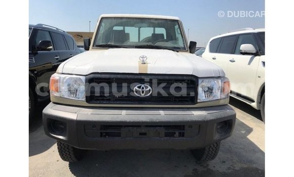 Buy Import Toyota Land Cruiser Beige Car in Import - Dubai in Harare Buy Import Toyota Land Cruiser Beige Car in Import - Dubai in Harare