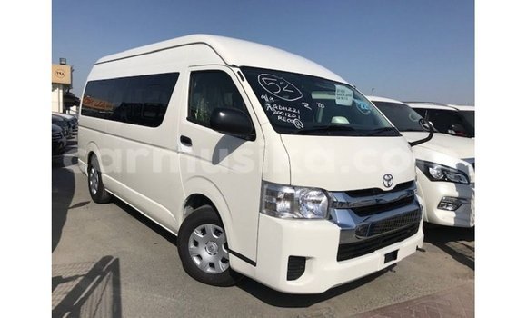 Tenga Imported Toyota Hiace Chena Mota in Import - Dubai in Harare Tenga Imported Toyota Hiace Chena Mota in Import - Dubai in Harare