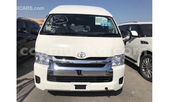 Tenga Imported Toyota Hiace Chena Mota in Import - Dubai in Harare Tenga Imported Toyota Hiace Chena Mota in Import - Dubai in Harare